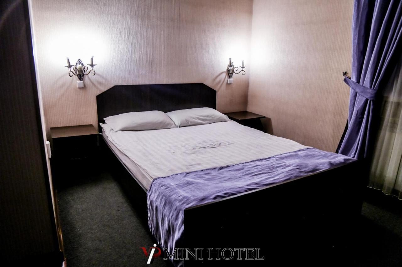 Vip Mini Hotel Semey Exterior foto