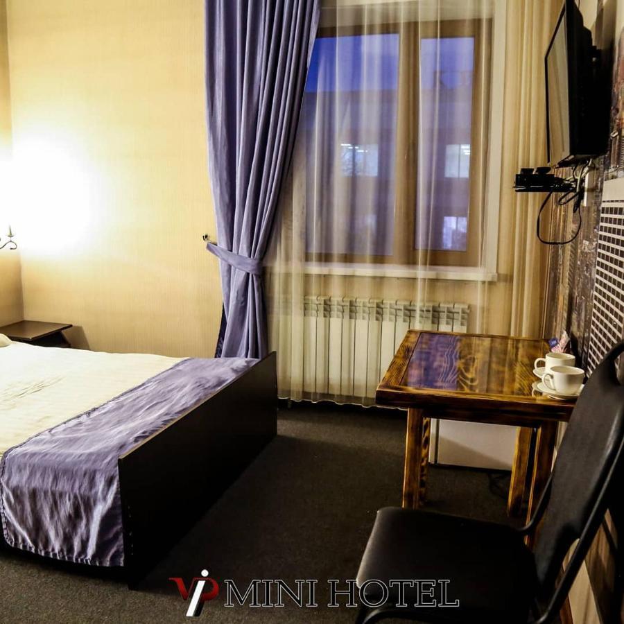 Vip Mini Hotel Semey Exterior foto