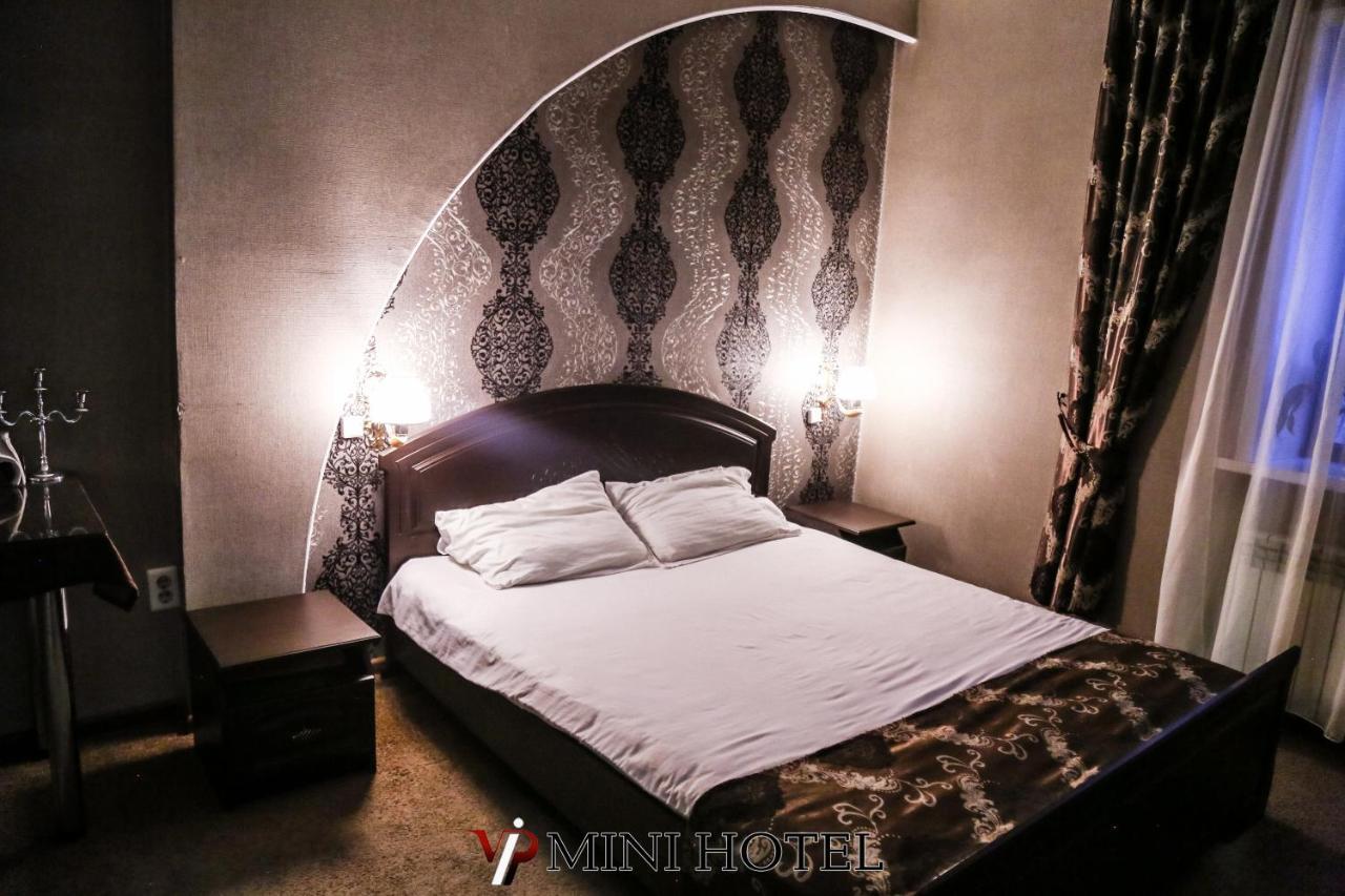 Vip Mini Hotel Semey Exterior foto