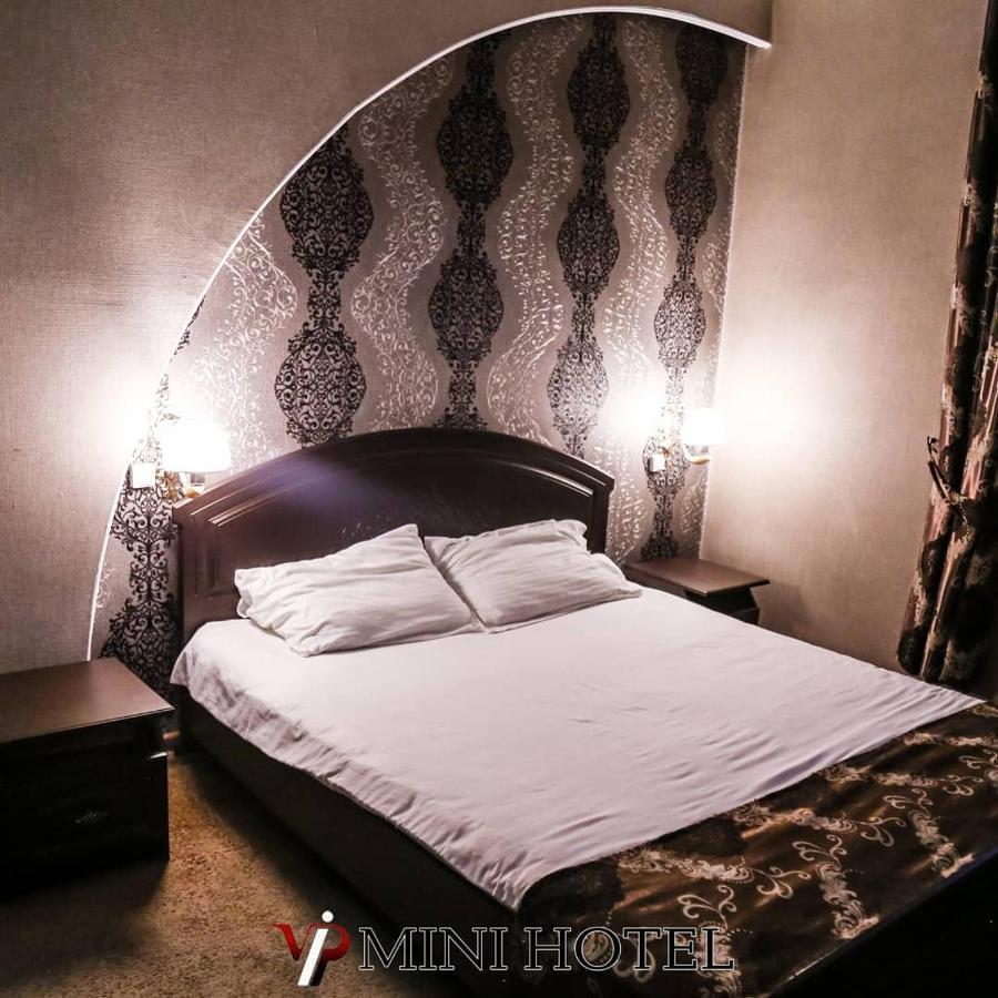 Vip Mini Hotel Semey Exterior foto